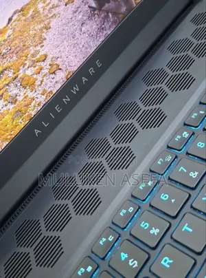New Laptop Alienware M15 R3 16GB Intel Core I9 SSD 1T