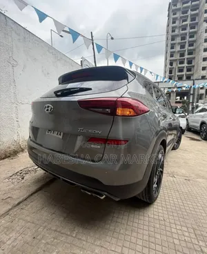 Hyundai Tucson 2020 Gold