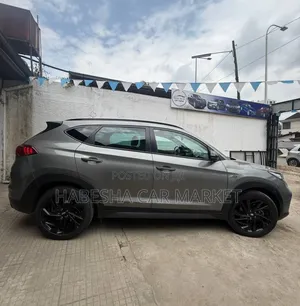 Hyundai Tucson 2020 Gold