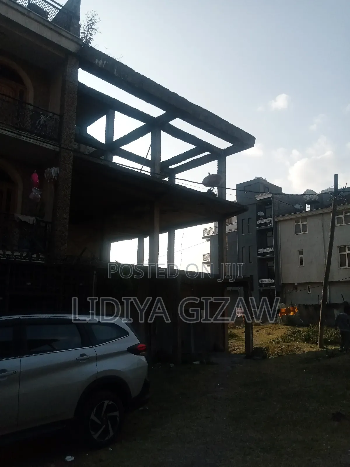 5bdrm House in Akaky Kaliti for sale