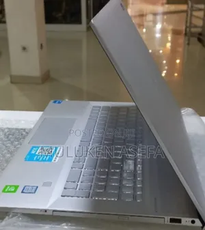 New Laptop HP Envy 17 16GB Intel Core I7 SSD 512GB