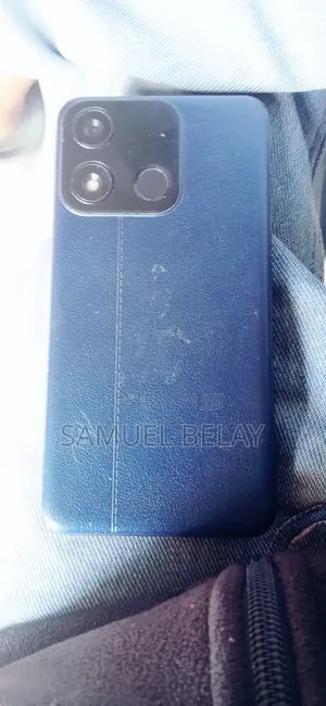 Photo - Itel A06 32 GB Black