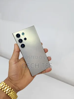 New Samsung Galaxy S24 Ultra 256 GB