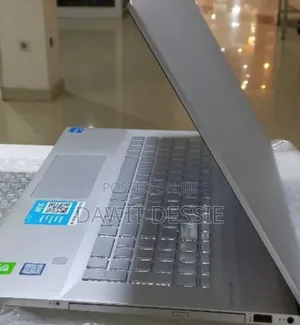Photo - New Laptop HP 16GB Intel Core I7 SSD 512GB