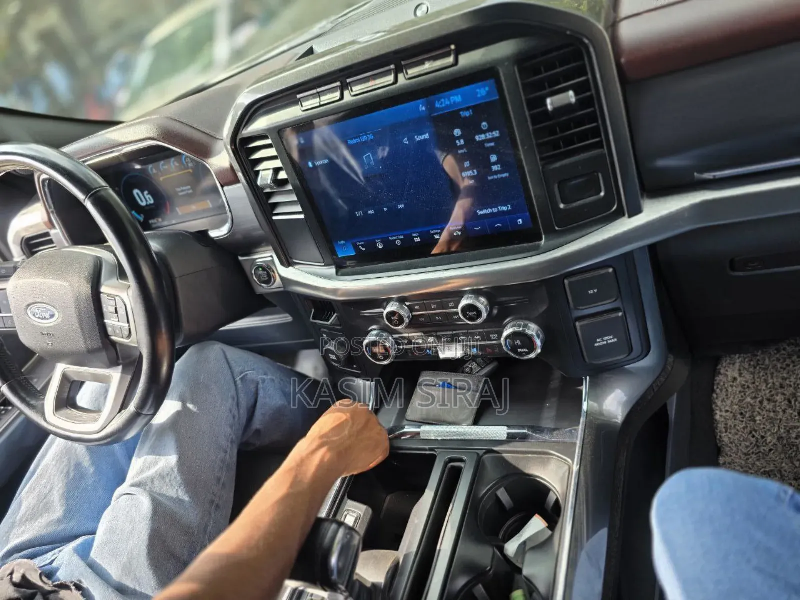 Ford F-150 LARIAT 2021 Black