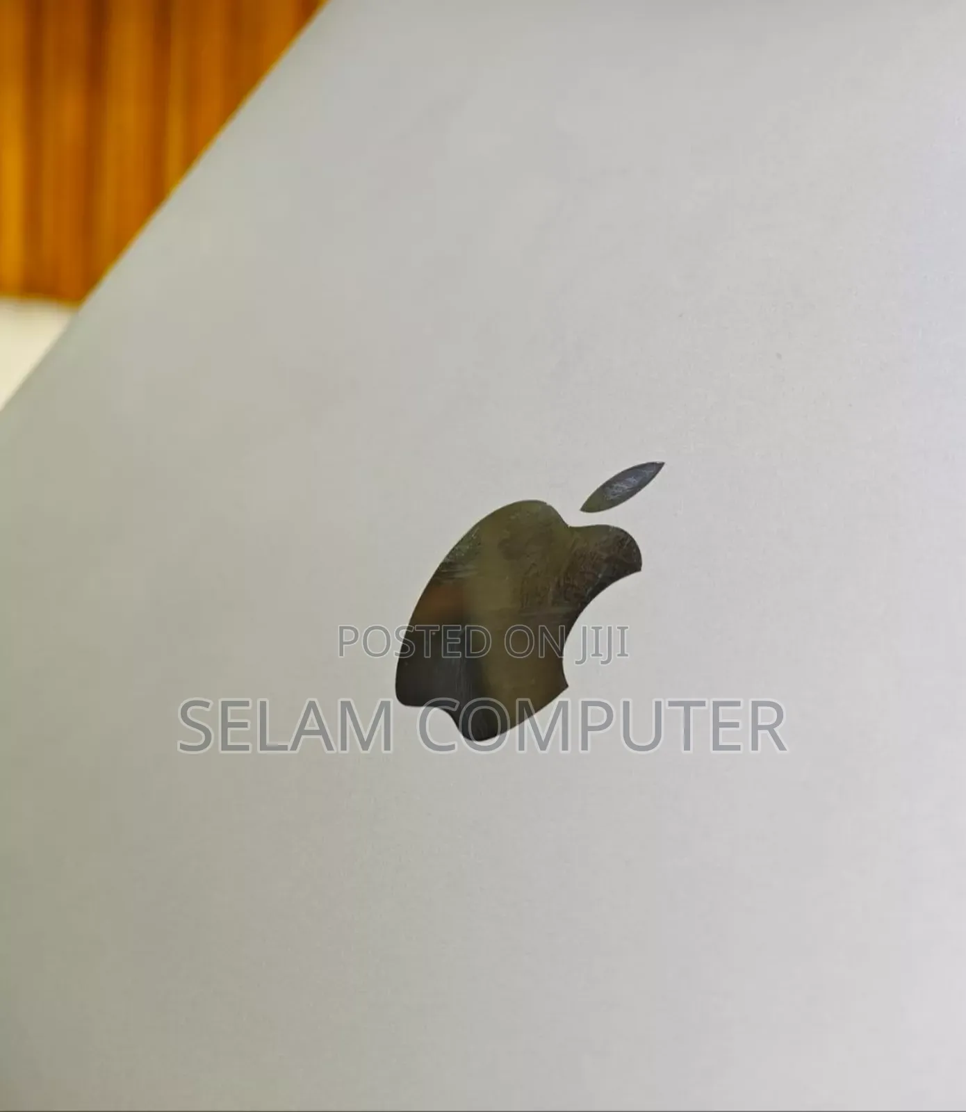 New Laptop Apple MacBook Pro 16GB Intel Core I5 SSD 1T