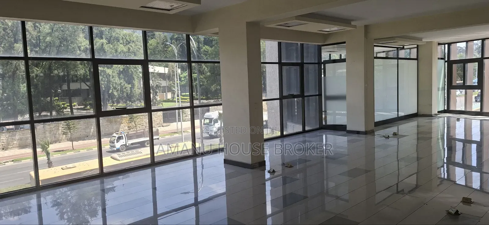 Urgent Office for Rent in Kebna Area 280sq M Including Vat 238,000irt