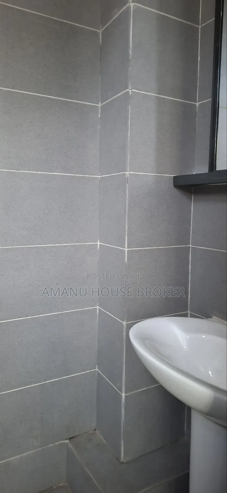 Urgent Office for Rent in Kebna Area 280sq M Including Vat 238,000irt