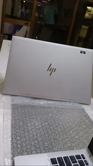New Laptop HP Envy 17 16GB Intel Core I7 SSD 512GB