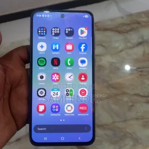 Photo - New Samsung Galaxy A36 128 GB Black