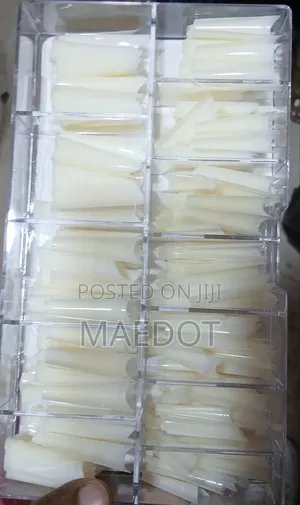 Photo - Compained Nail With Box