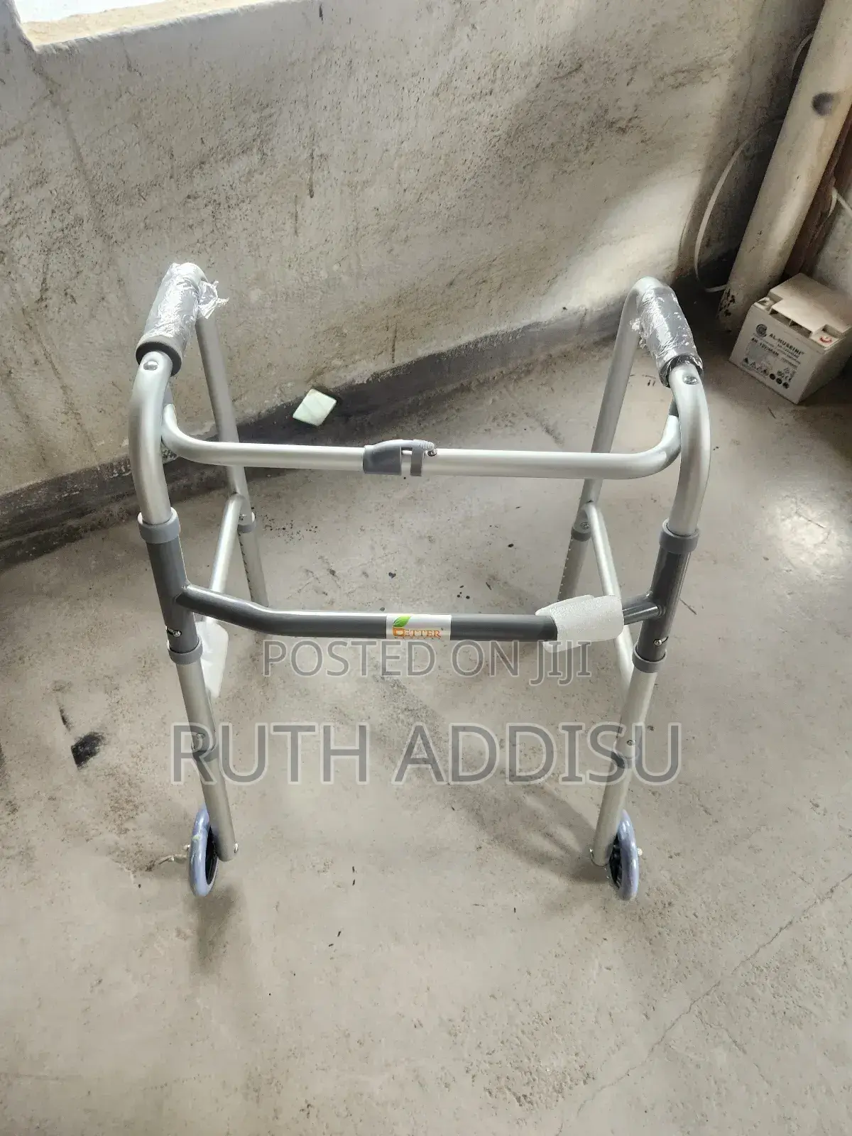 Walker乏人walker吞下walker知識walker蝨子walker奪冠walker麥夷walker疥我walking Aid