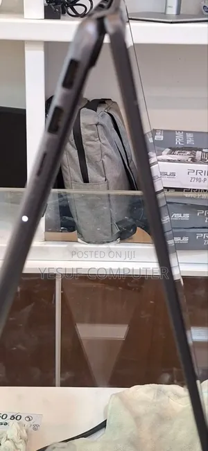 New Laptop Lenovo Yoga 7i 16GB Intel Core Ultra 7 SSD 1T