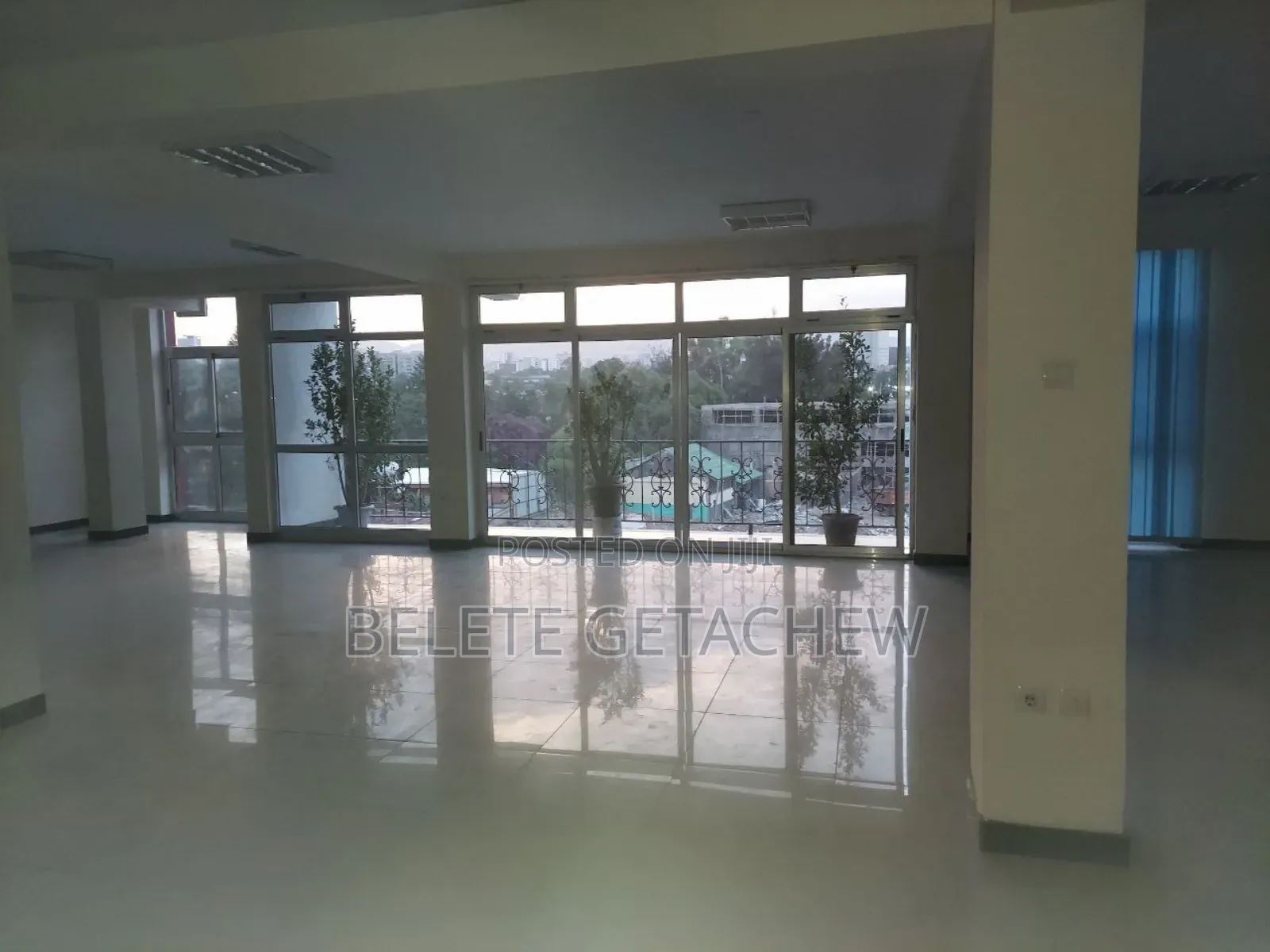 Africa Union, B+G+6 Commercial Building for Sale 600sqm