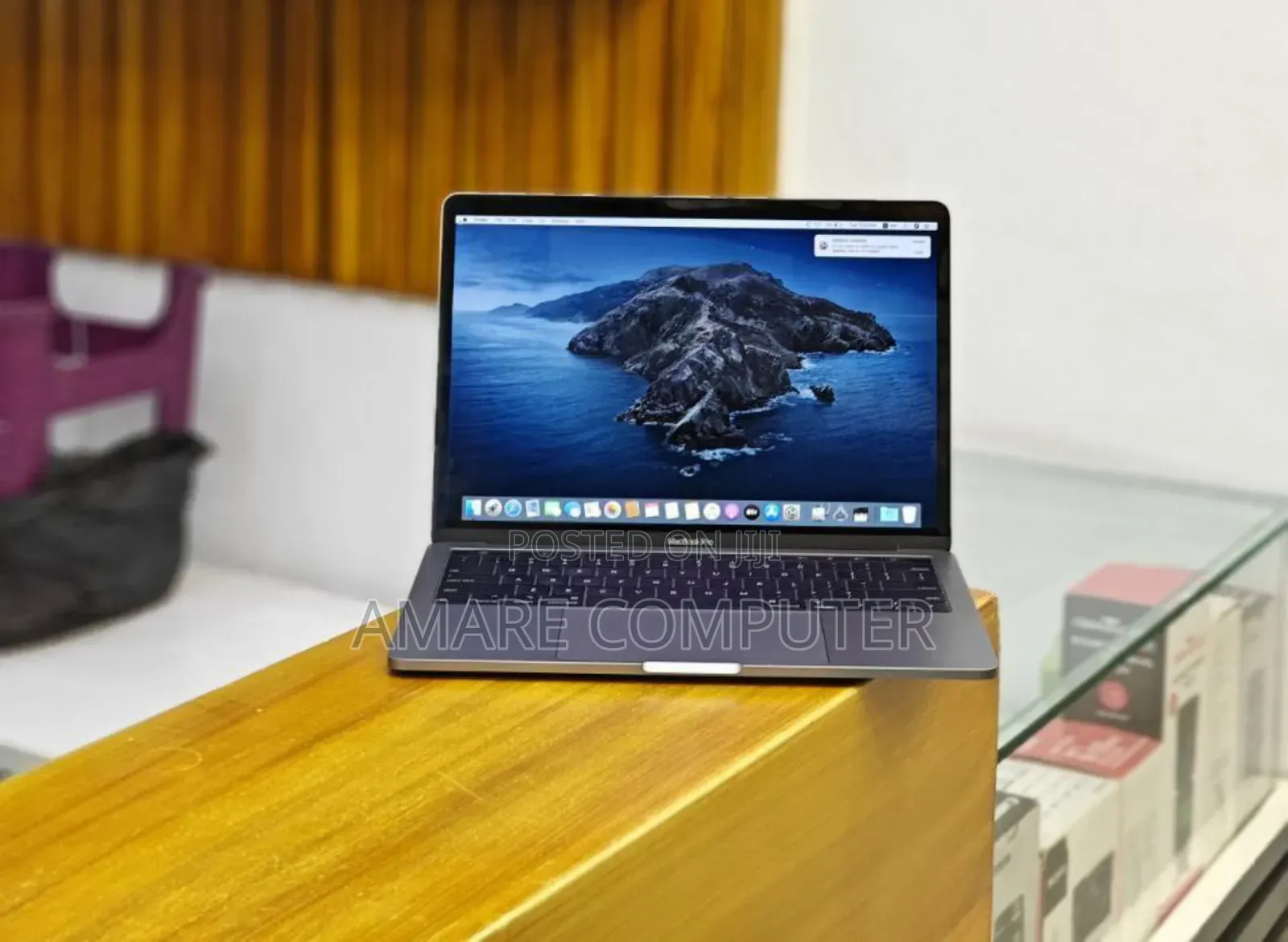 New Laptop Apple MacBook Pro 2019 16GB Intel Core I5 SSD 1T