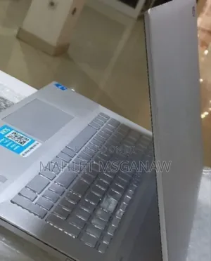 New Laptop HP Envy 13 16GB Intel Core I7 SSD 512GB