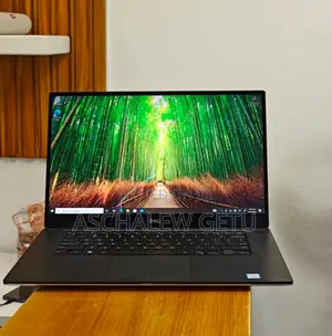 Photo - New Laptop Dell Precision 5540 16GB Intel Core I9 SSD 512GB