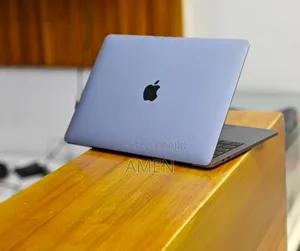 Photo - New Laptop Apple MacBook Pro 2019 16GB Intel Core I5 SSD 512GB