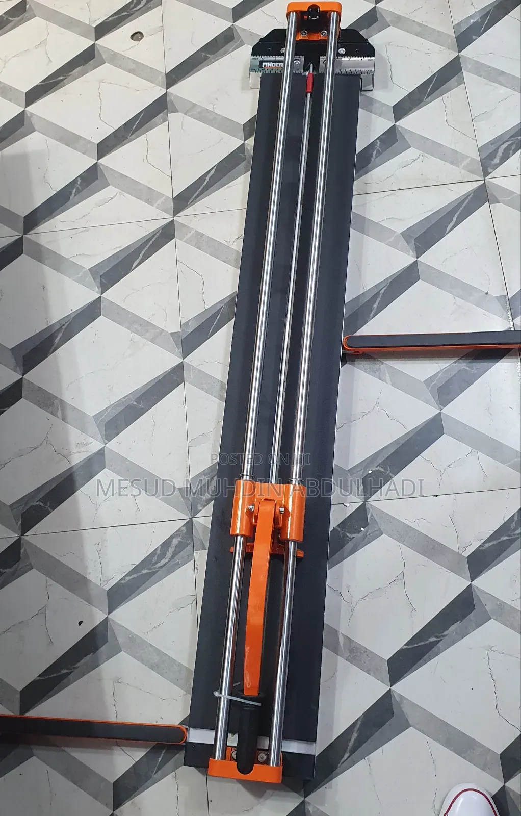 Finder Portabl Manuel Cutter 1.20cm