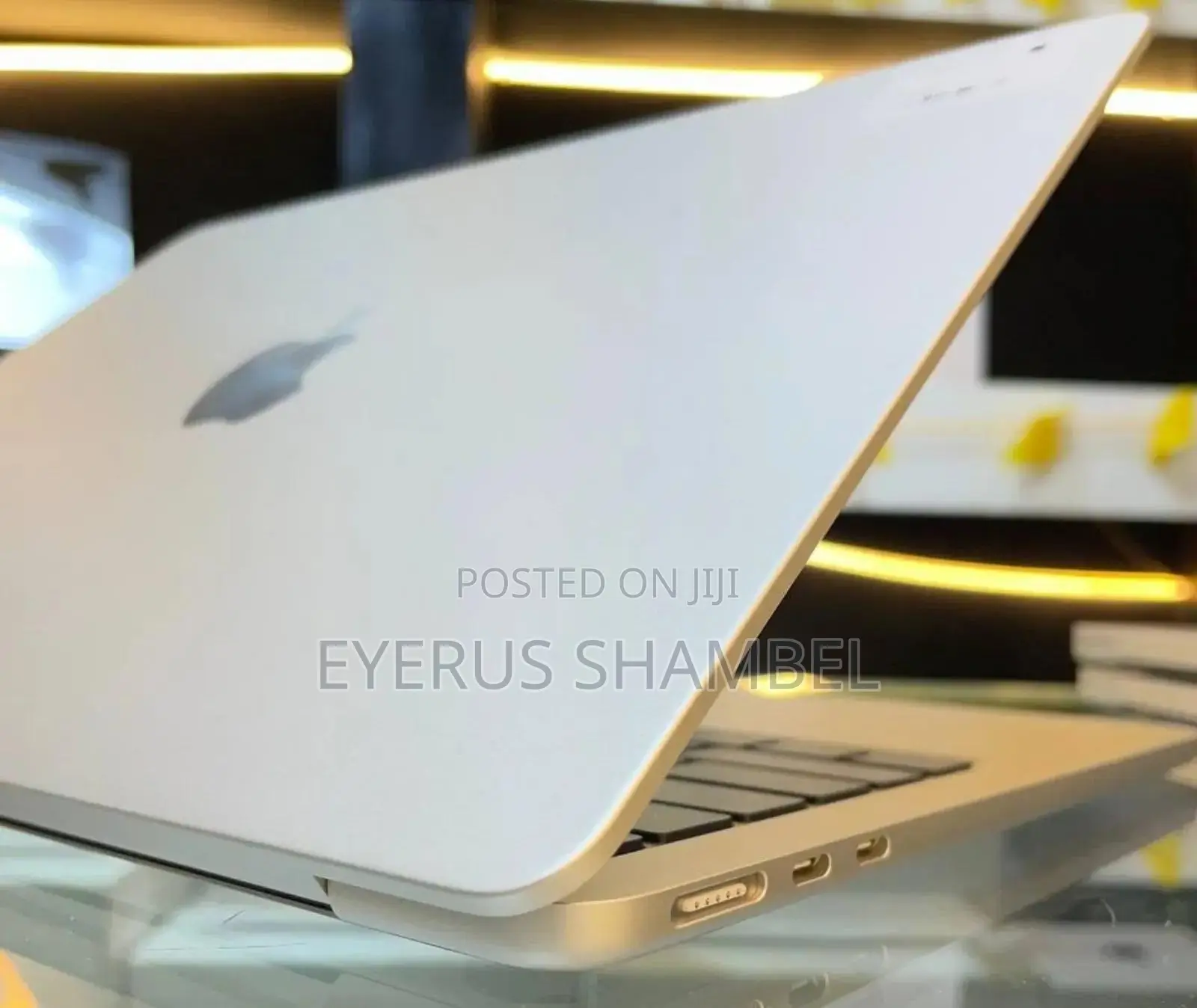 New Laptop Apple MacBook Air 8GB Apple M2 SSD 256GB