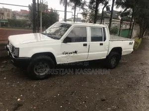 Mitsubishi L200 Double Cab 2.0 4WD 1998 White