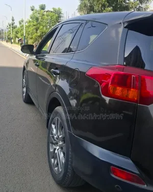 Toyota RAV4 2015 Maroon