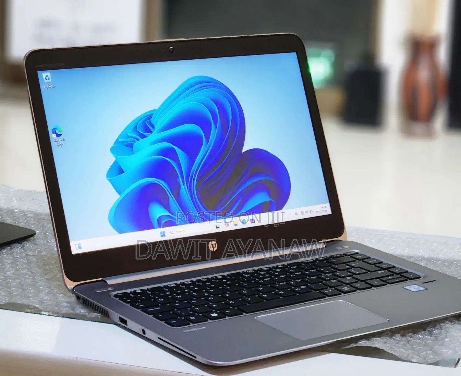 New Laptop HP EliteBook Folio 8GB Intel Core I5 SSD 256GB