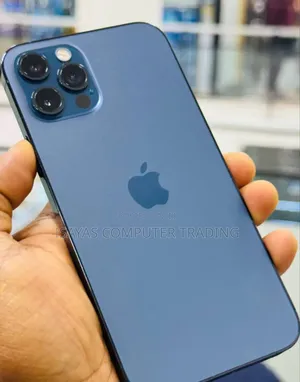 Photo - New Apple iPhone 12 128 GB