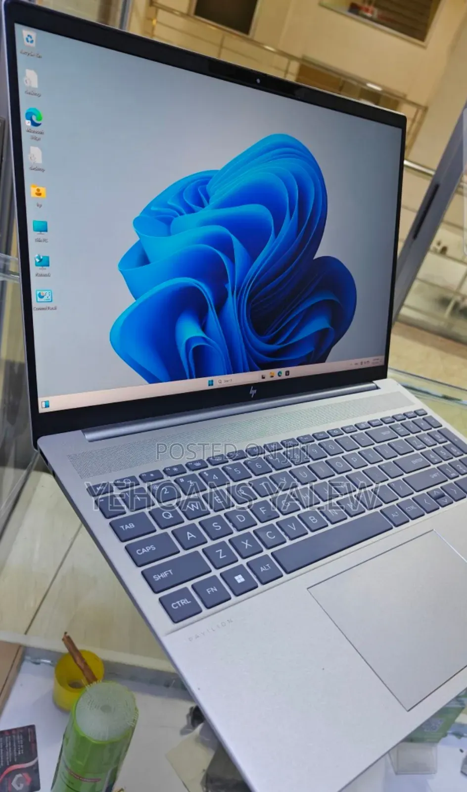 New Laptop HP Pavilion 17t 16GB Intel Core I7 SSD 1T