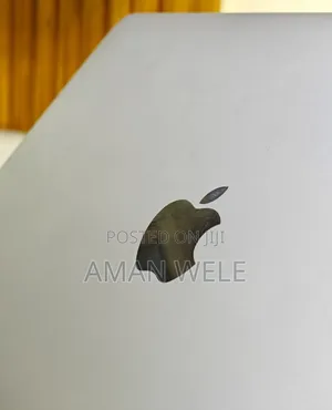 New Laptop Apple MacBook Pro 2019 16GB Intel Core I5 SSD 1T