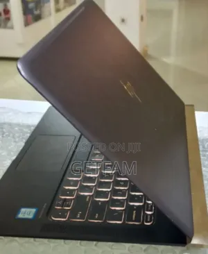 Photo - New Laptop HP Spectre 8GB Intel Core I7 SSD 256GB