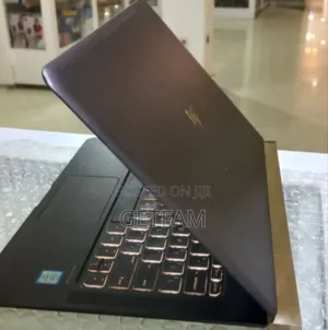 New Laptop HP Spectre 8GB Intel Core I7 SSD 256GB
