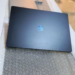 New Laptop Microsoft Surface 16GB Intel Core I7 SSD 512GB