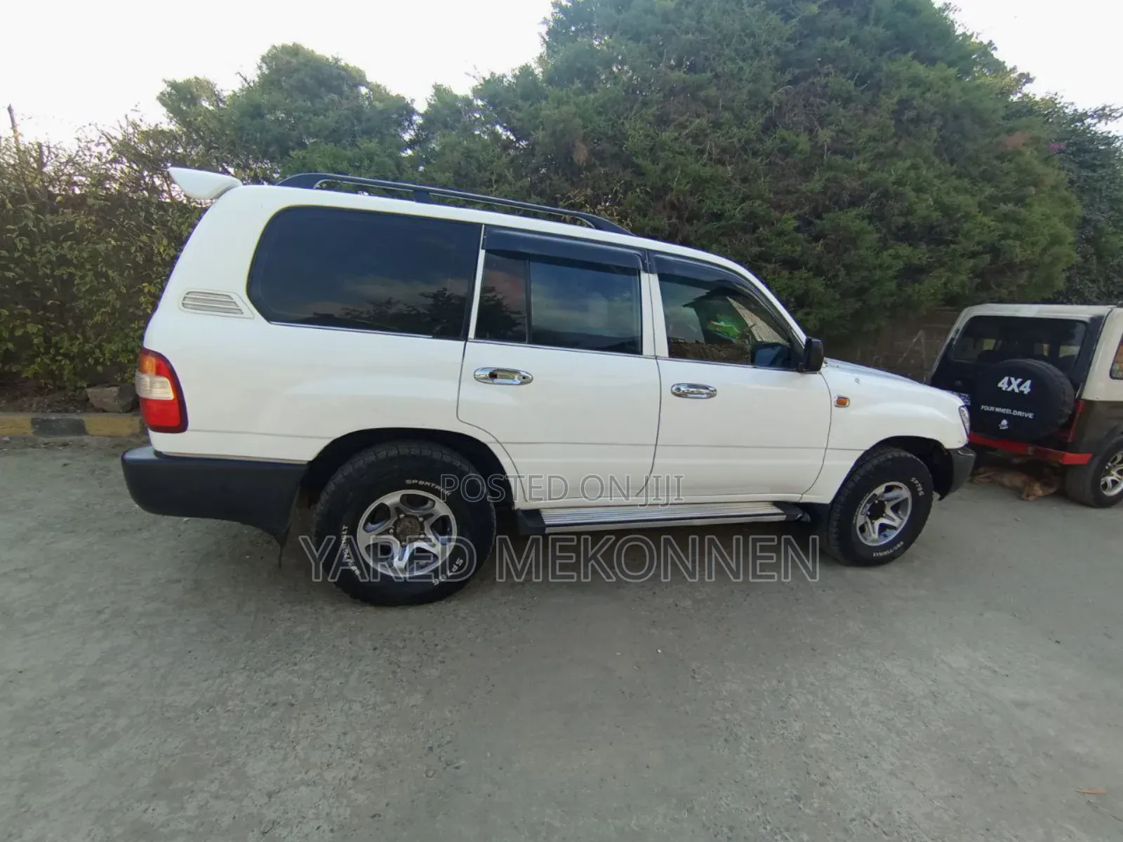 Toyota Land Cruiser 2005 White