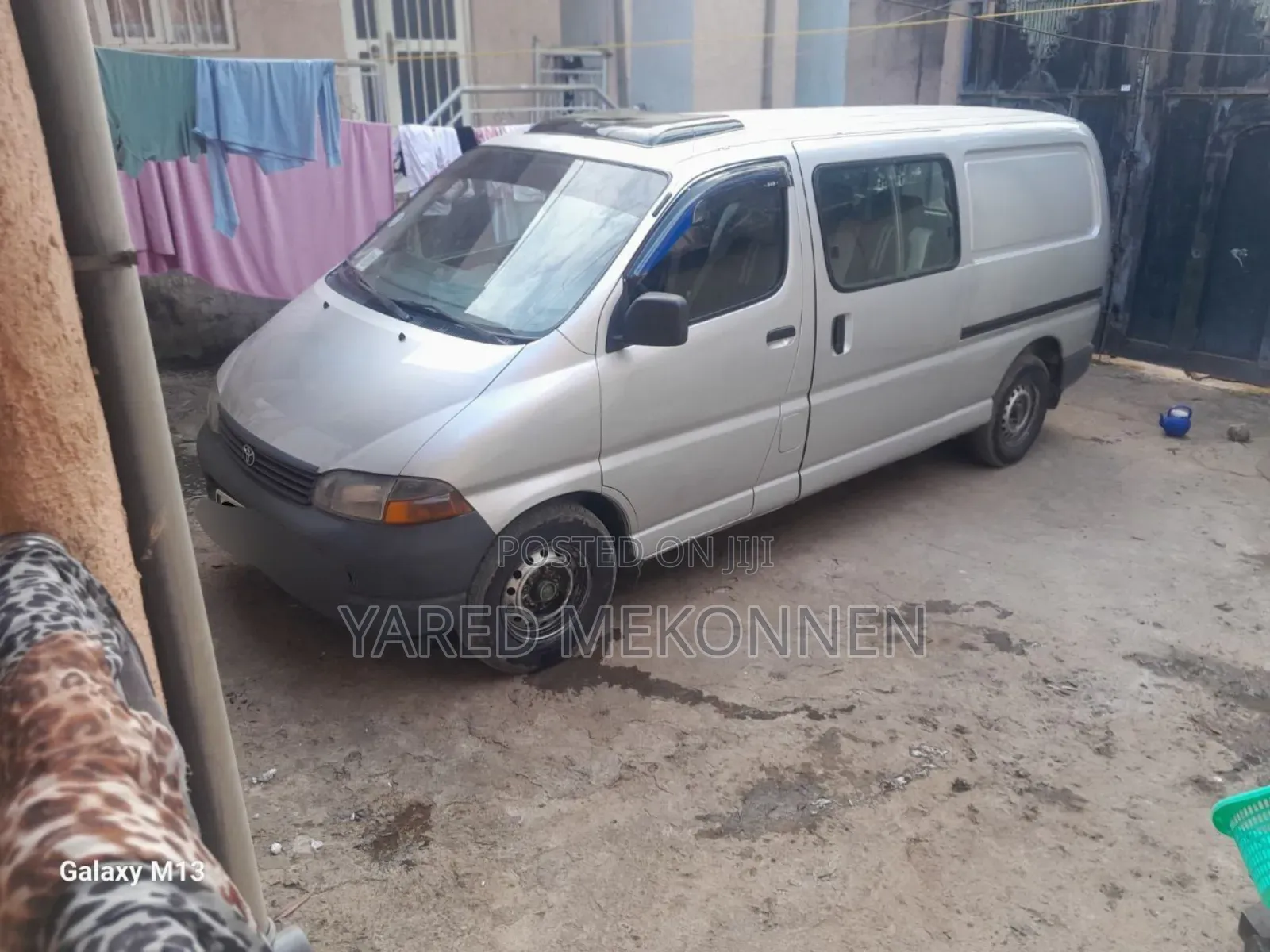 Toyota HiAce 2004 Silver
