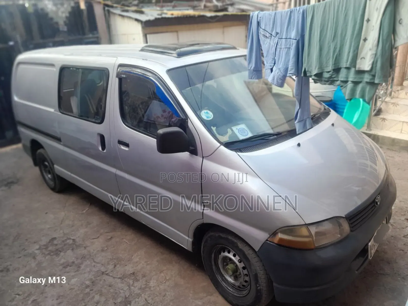 Toyota HiAce 2004 Silver