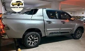 Photo - Toyota Hilux 2018