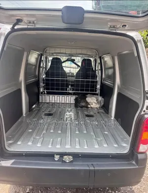 Suzuki Eeco 2024 Silver