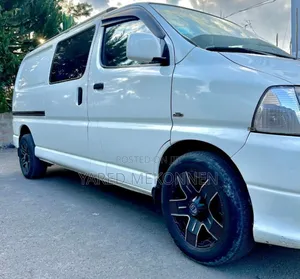 Toyota HiAce 2008 White