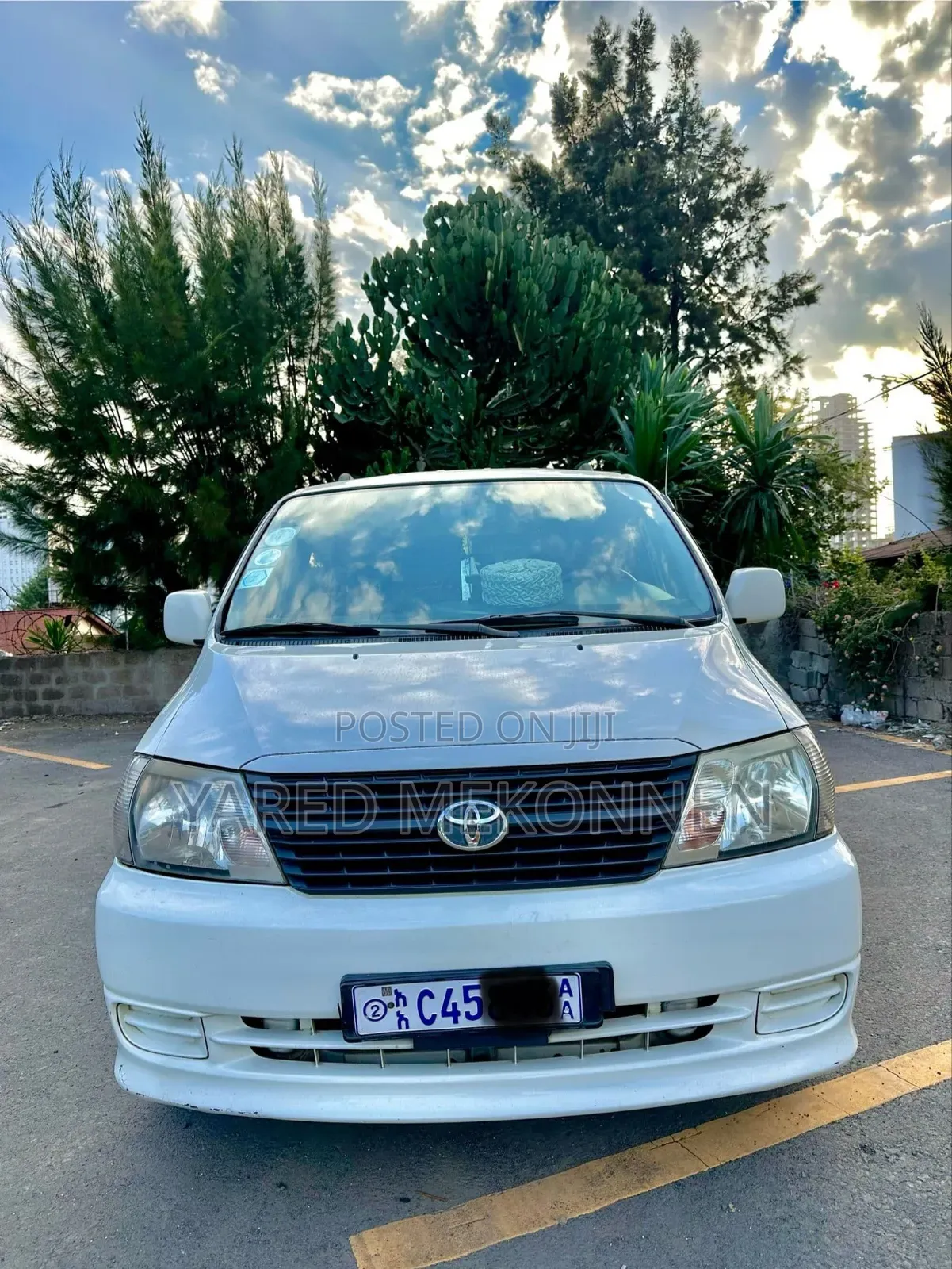 Toyota HiAce 2008 White