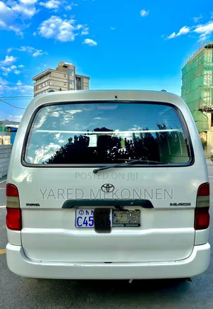 Toyota HiAce 2008 White