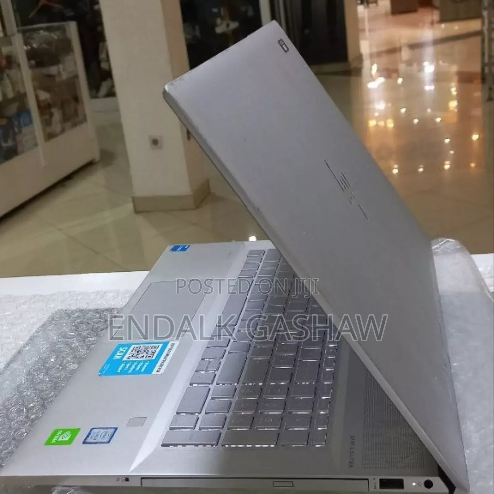 New Laptop HP Envy 14 16GB Intel Core I7 SSD 512GB