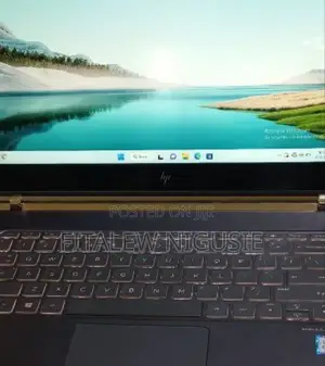 New Laptop HP Spectre 8GB Intel Core I7 SSD 256GB