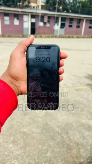 Apple iPhone 11 64 GB Black