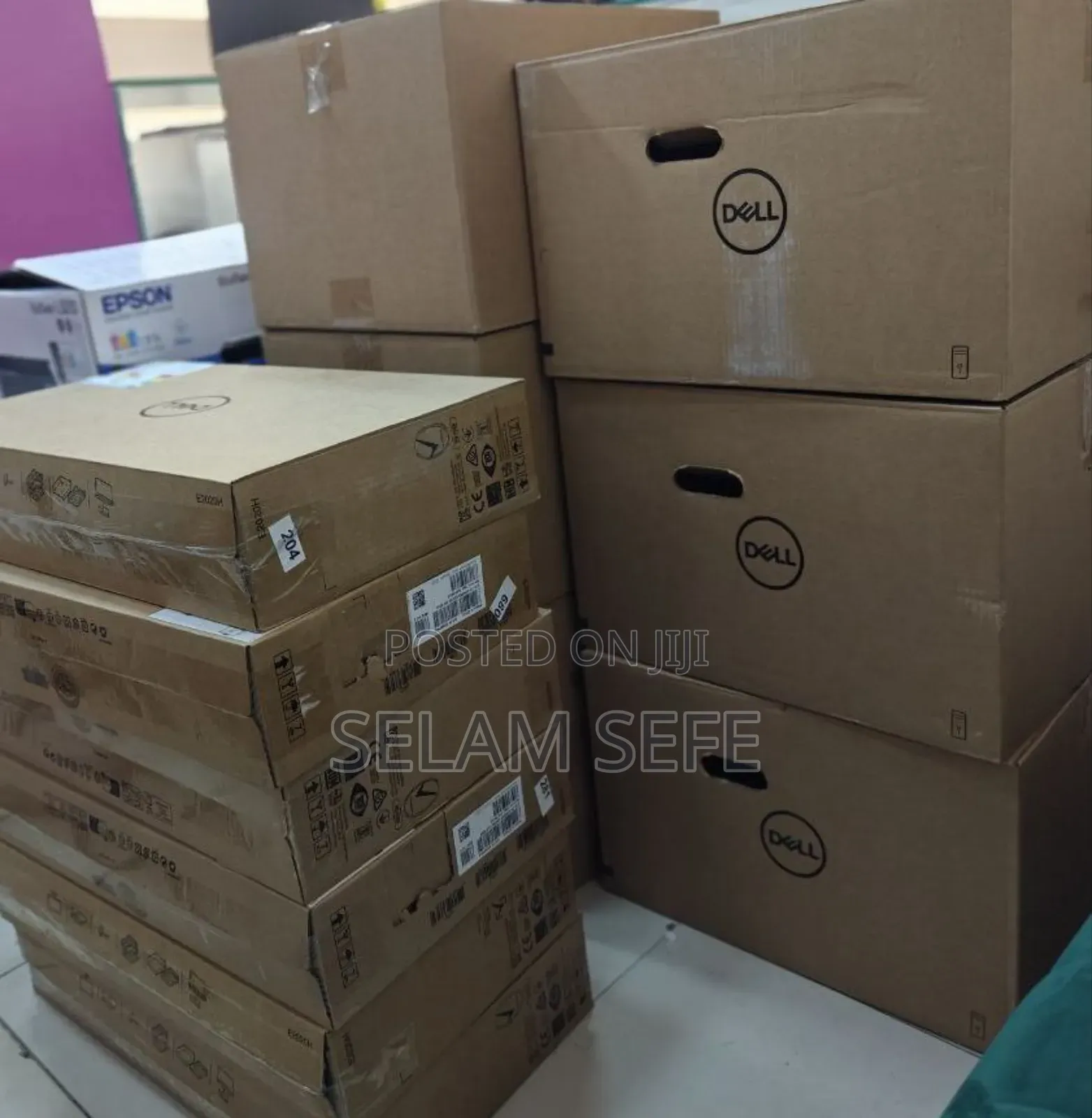 New Laptop Dell 8GB Intel Core I7 SSD 512GB