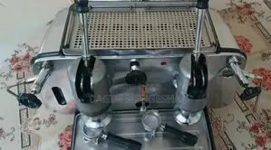 Faema Espresso Coffee Machine / ባለ 2 መጭመቂያ ፈያማ የሻይ ማሽን