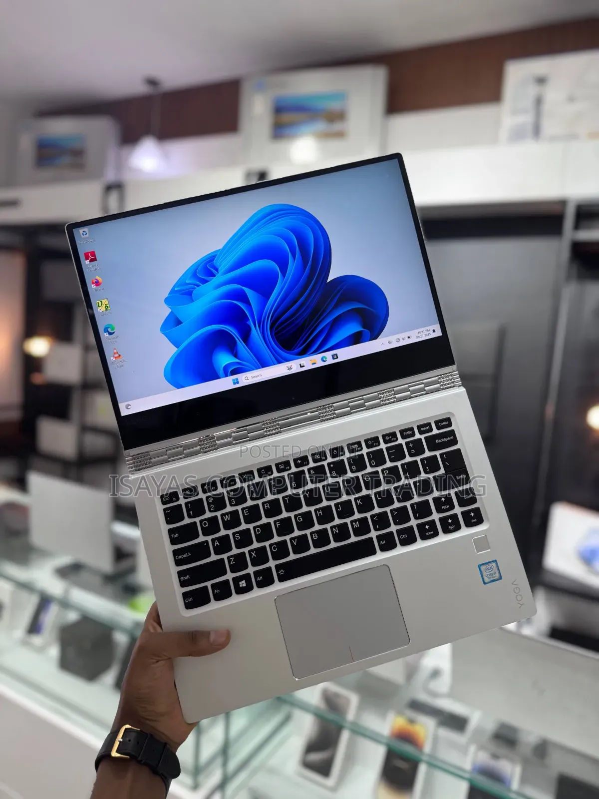 New Laptop Lenovo Yoga C930 16GB Intel Core I7 SSD 512GB