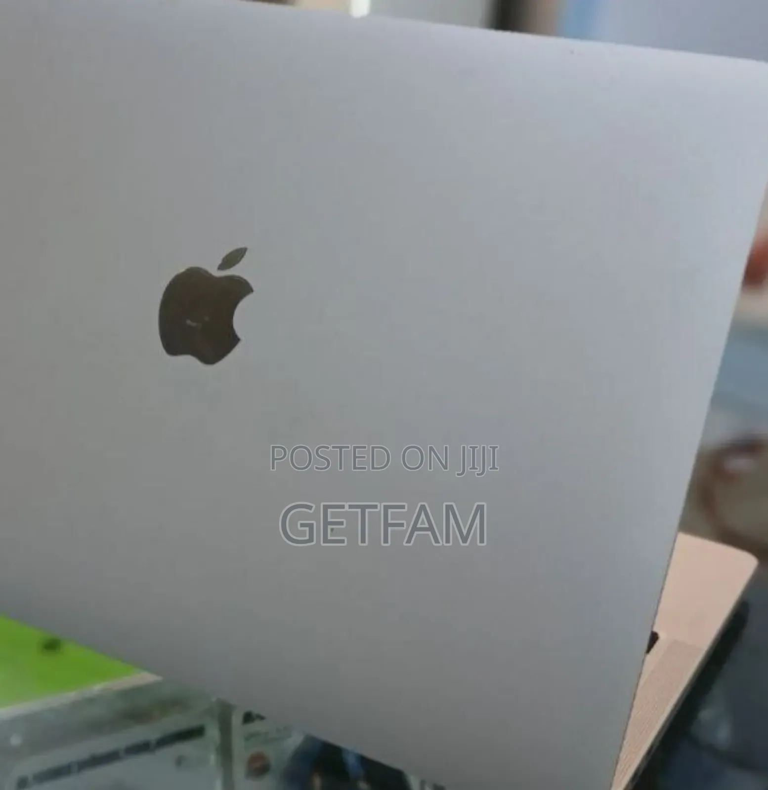 New Laptop Apple MacBook Air 2022 M2 8GB Intel Core M2 SSD 256GB