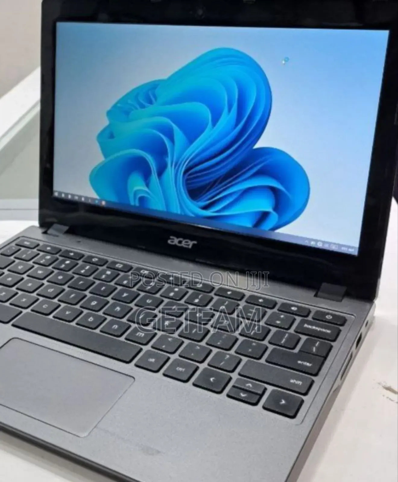 New Laptop Acer Predator Helios 300 4GB Intel SSD 128GB