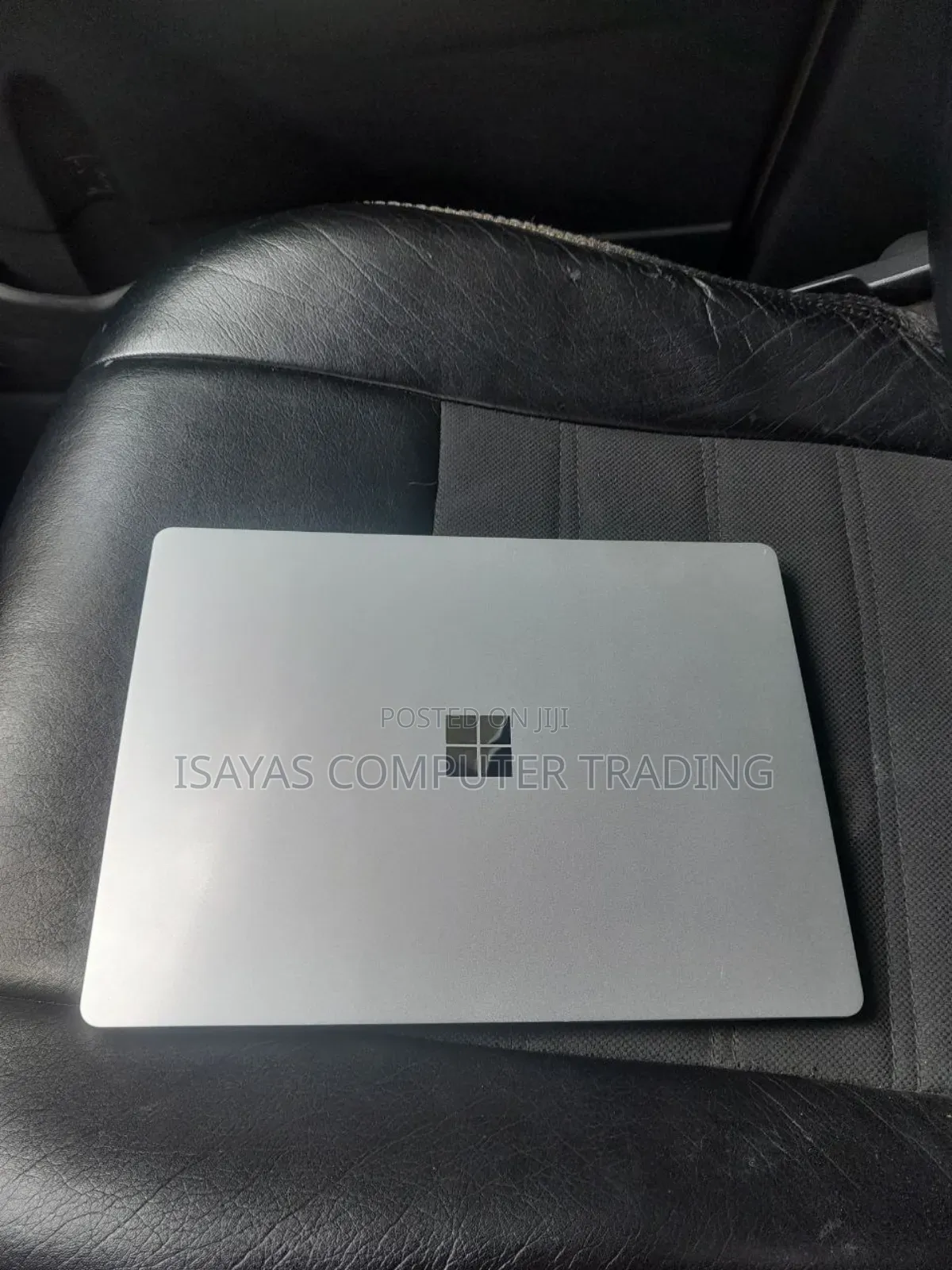 New Laptop Microsoft Surface 4GB Intel Core I5 SSD 256GB